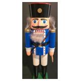 LL-S - 13-Inch Erzgebirgische Volkskunst German Nutcracker Drummer