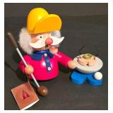 LL-S - Holzkunst Christian Ulbricht Smoker Figure and Wooden Cut Out Heart Tree