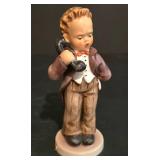 LL-S - Goebel Hummel "Hello" Figurine #124