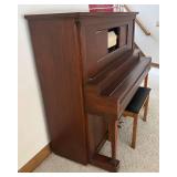 LL  - Vintage Lakeside Player Piano with Bench and QRS Music Rolls