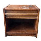 O - Pair of Vintage Lane Furniture Side Tables