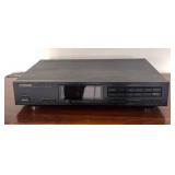 MB - Pioneer F-449 FM/AM Digital Synthesizer Tuner