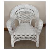 LL  - White Wicker Chair with Curved Back