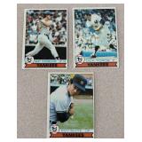 MB - Collection of 15 Vintage New York Yankees Baseball Cards