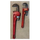TR - Hand Tool Set: 2 Pipe Wrenches, 2 Levels and New Black & Decker 25ft Powered Tape Measure