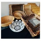 K - Collection of 12 Woven Baskets and Trays Assorted Styles