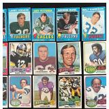DR - Lot of 20 Vintage Football Trading Cards Assorted NFL Teams