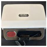 P - Kitchenware and Small Appliance Set with Cookbooks and Baking Pans