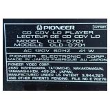 MB - Pioneer CD / CDV / LD LaserDisc Player Model: CLD-D701