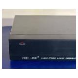 LR - Video Link 6-Way Audio-Video Distribution Amplifier Model: AV-426