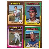 DR - Collection of Vintage Baseball Cards Assorted Teams