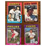 DR - Collection of Vintage Baseball Cards Assorted Teams