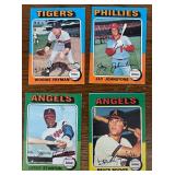 DR - Collection of Vintage Baseball Cards Assorted Teams