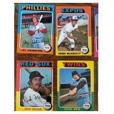 DR - Collection of Vintage Baseball Cards Assorted Teams