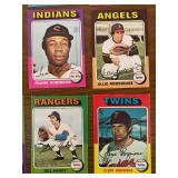DR - Collection of Vintage Baseball Cards Including MLB Teams