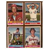 DR - Collection of Vintage Baseball Cards Assorted Teams and Players