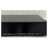 P - Video Link AV-426 Audio-Video 6-Way Distribution Amplifier