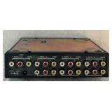 P - Video Link AV-426 Audio-Video 6-Way Distribution Amplifier