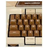 LL - Vintage Smith-Corona 2200 Electric Typewriter with Case