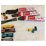 LR - HO Scale Train Set with Tyco Transformer, Track, Rail Cars, and Hot Wheels Vehicles