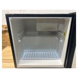 Avanti Compact Refrigerator RM16J1B