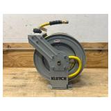 Klutch Auto-Rewind Air Hose Reel with 1/2in.. x 50ft. Oil-Resistant Rubber Hose, 300 PSI MSRP $349.99