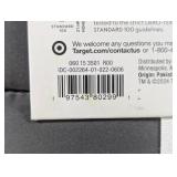 Room Essentials - Satin Quilt