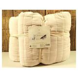 Room Essentials - King Channel Stitch Velvet Quilt