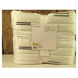 Room Essentials - Satin Quilt Twin/XL Twin