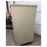 2-Shelf Storage Supply Cart - Suitable for Various Uses, Books, Documents, and Many Other Items - Durable Handle for Transport and Smooth Surface Table - Great Condition!