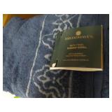 Broadhaven Elegant Scroll Bath Towe...