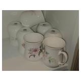 Vintage Bone China Tea / Coffee Cups Set of 8 by Hitkari Potteries