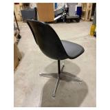 Black Spinning Chair (597532)