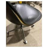 Black Swivel Chair (597836)