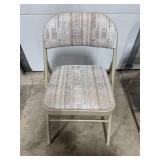 Set of 4 Metal Folding Chairs - Onen w Beige and Patterned Upholstery