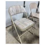 Set of 4 Metal Folding Chairs - Onen w Beige and Patterned Upholstery