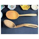 Vintage Collectibles Set with Belber Neolite Case, Glassware, and Kitchen Utensils