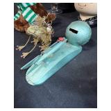 Collection of Vintage Sewing Items and Decorative Accessories