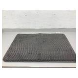 Textured Gray Foam Bath Mat