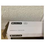 DELTA FAUCET 41918-SS Angular Modern Grab Bar, 18-Inch, Stainless, Brilliance Stainless Steel