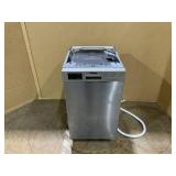 Danby 18 Wide Built-in Dishwasher in Stainless Steel (Used, Missing: Top Tray)