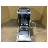 Danby 18 Wide Built-in Dishwasher in Stainless Steel (Used, Missing: Top Tray)