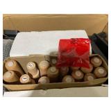 Costway Set of 4 Windsor Dining Chairs with Spindle Backs and Curved Seats