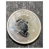 2011 CANADIAN WOLF 1 TROY OZ .9999 FINE SILVER