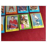 (25) 1973-74 Topps Hockey Cards