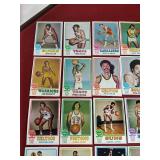 (40) 1973-74 Topps Basketball Cards - Higher Grade