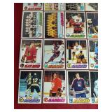 (25) 1977-78 Topps Hockey Cards