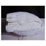 White Full/Queen Heavyweight Linen Blend Quilt - Casaluna