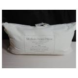 King Size Medium 700 Fill Power Luxury White Duck Down RDS Certified Machine Washable White Bed Pillow "Used" | BOKSER HOME