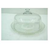 Glass cake plate with cover